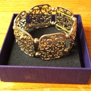Women's bracelet